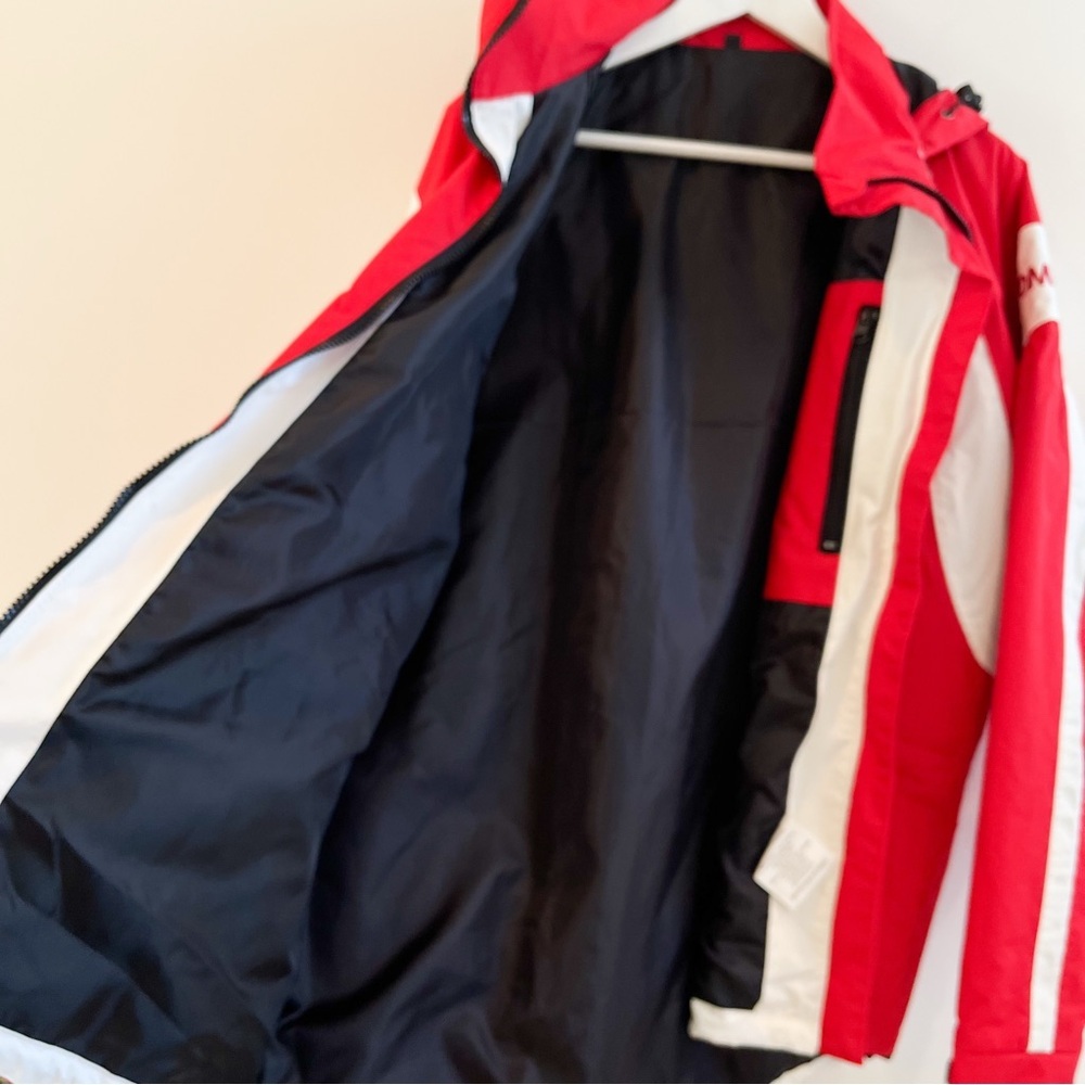 Omega Men’s Newport Red ColorBlock Waterproof Performance Shell Jacket Medium - Picture 9 of 10